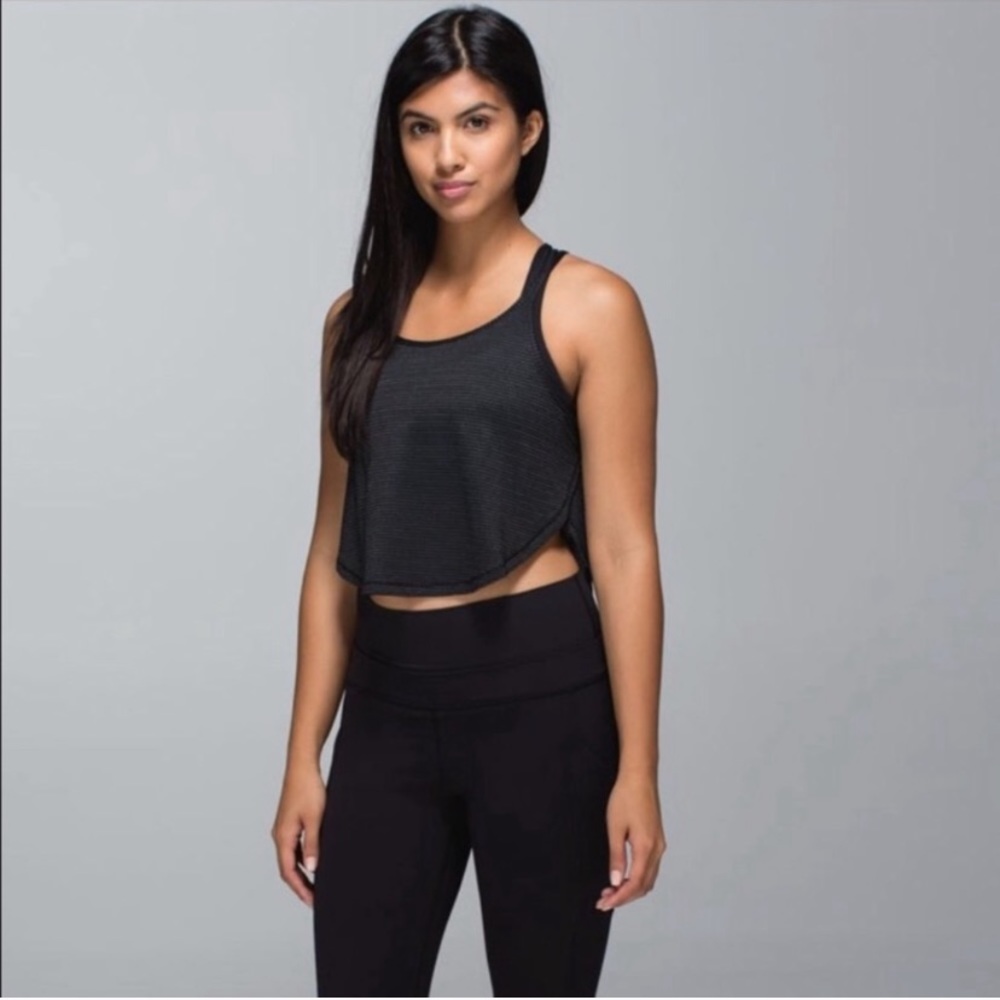 LULULEMON crop top